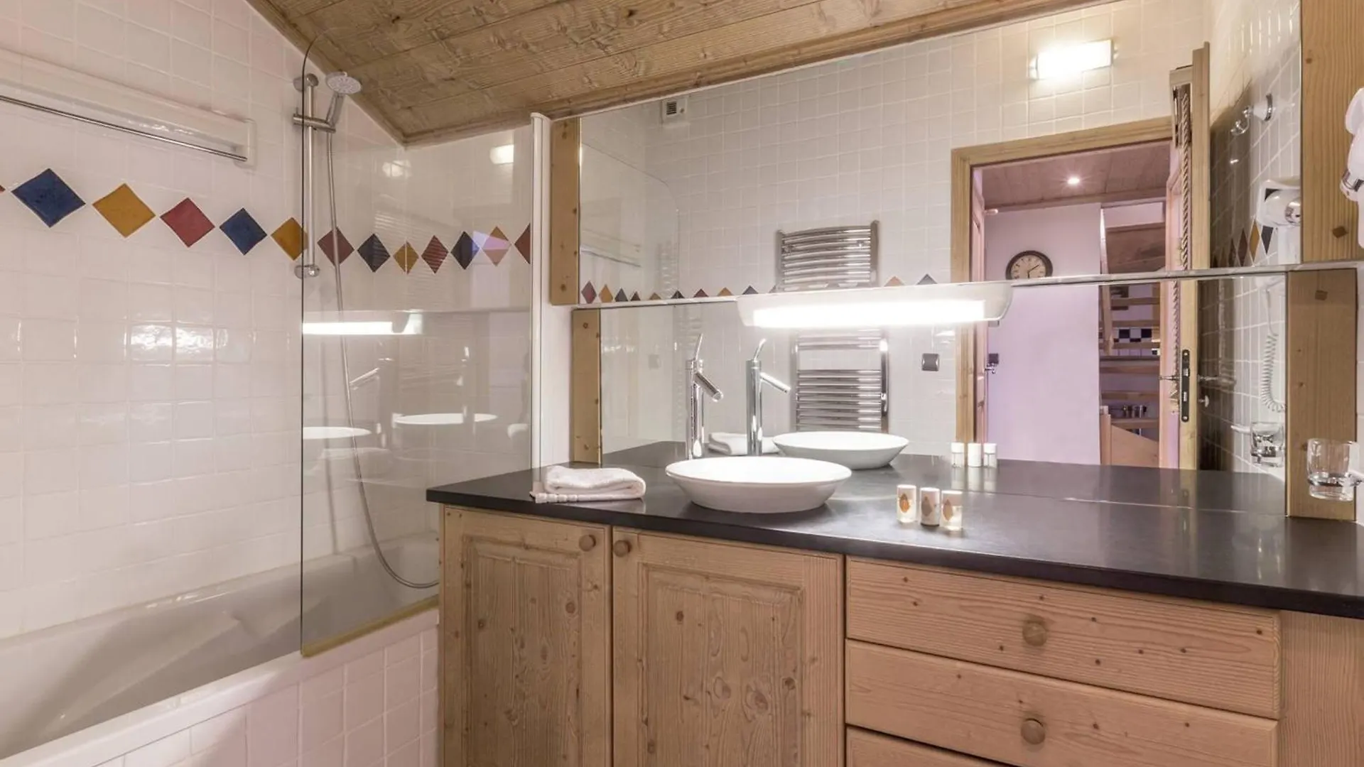 Apartment Duplex 10 Pers. Avec Piscine, Spa Et Pied Des Pistes A Saint Martin De Belleville - Fr-1-461-6
